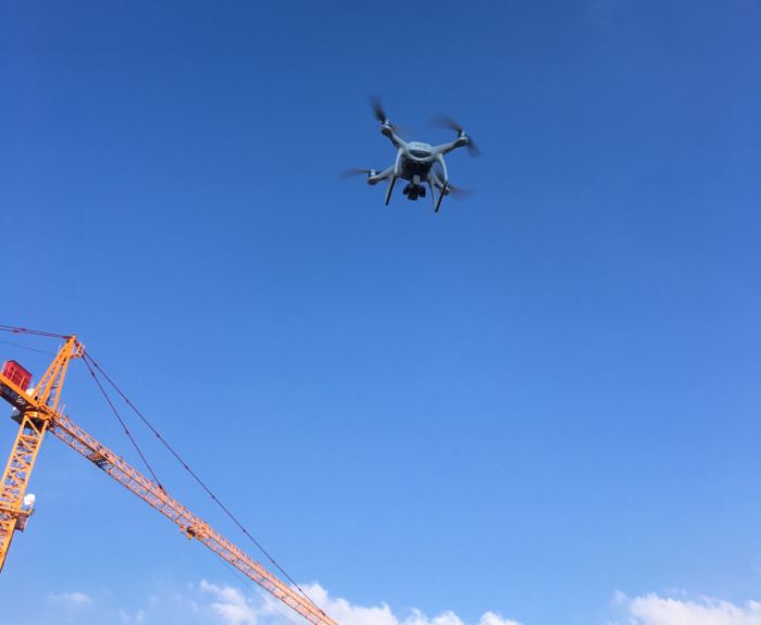 002首次无人机模拟清静检查塔吊.jpg