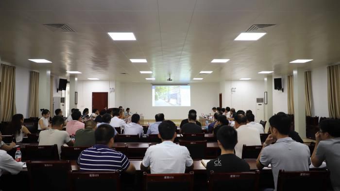 9.1聚会现场。。。。。。。。李立云 摄700.JPG