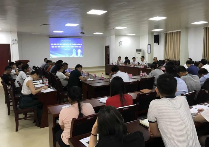 2.聚会现场。。。。。。。易裕锋 摄700.jpg