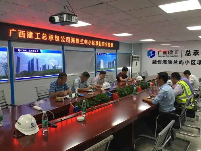 5聚会现场。。。。。。。刘世威 摄700.jpg