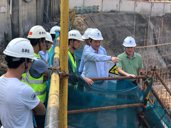 1.2检查现场。。。。。。。。韦艳兰 摄700.png