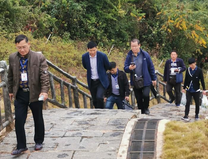 1.检查组深入现场检测。。。。。。。。苏小智摄700.jpg