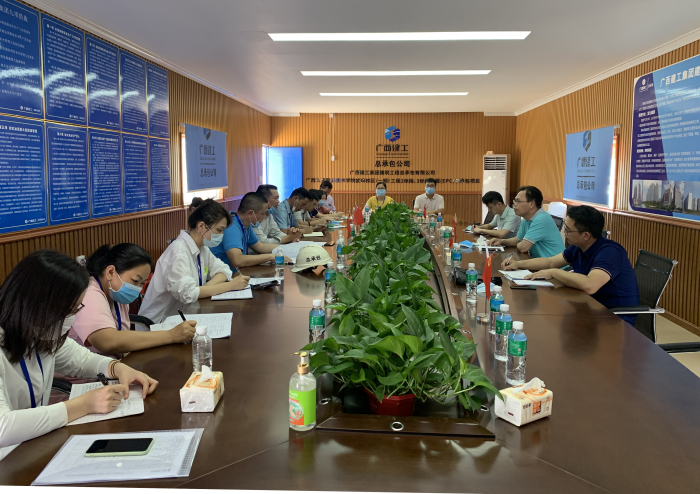 7.3总结会现场。。。。。。。。蔡怡灵 摄700.png