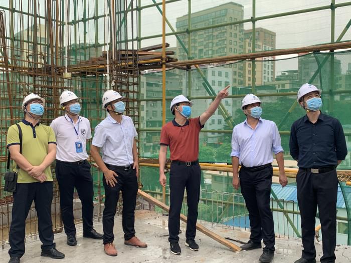 5.1调研现场。。。。。。。杨桂峰 摄700.jpg