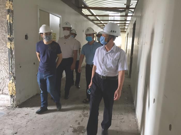 2.1现场检查指导。。。。。。。。熊国梁 摄700.jpg