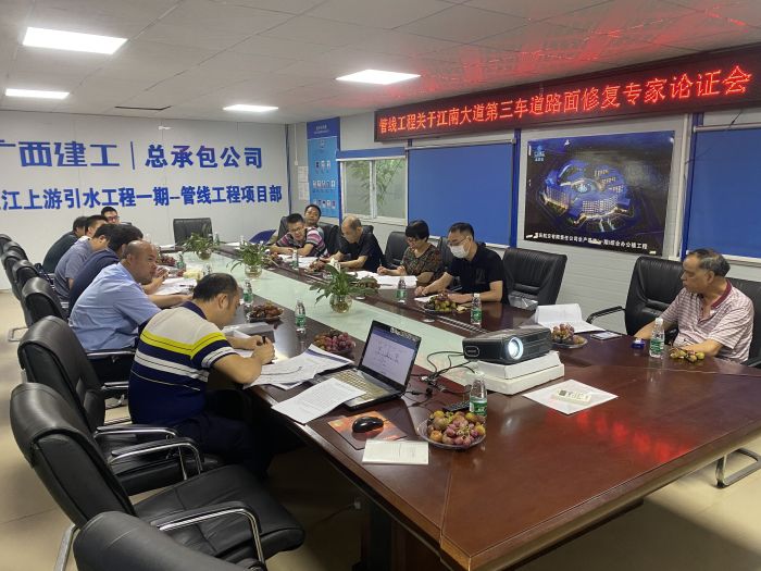 聚会现场。。。。。。。杜存辉 摄.jpg