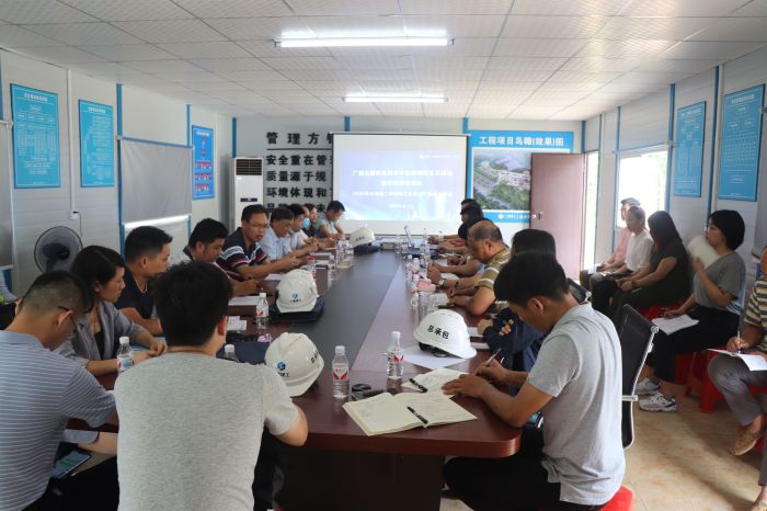 聚会现场。。。。。。 杨俊峰 摄.jpg