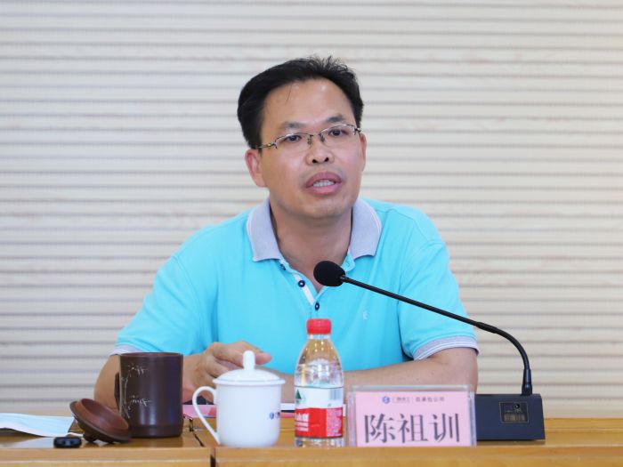 陈祖训讲话。。。。。。。。李立云 摄.jpg