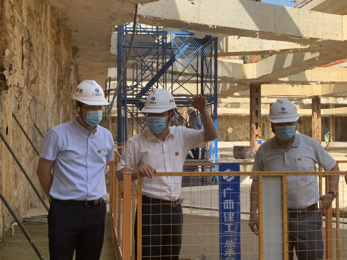 项目调研现场。。。。。。。杨桂峰 摄.jpg