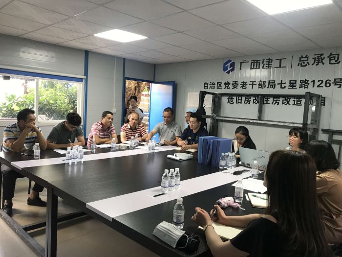 聚会现场。。。。。。何美标 摄.jpg