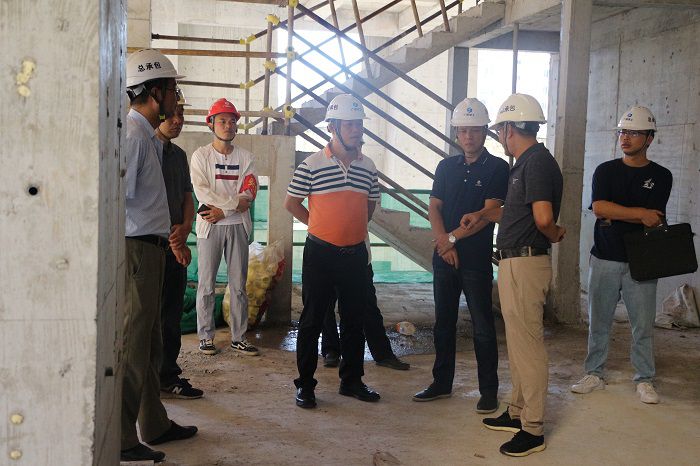 现场检查。。。。。。张钊林 摄.JPG