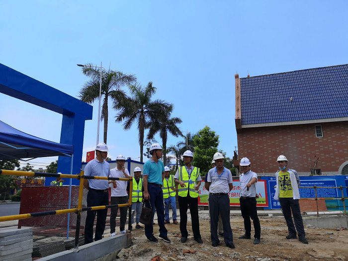 陈祖训在北海龙胤银滩天涯项目。。。。。。。。陆勤摄.jpg