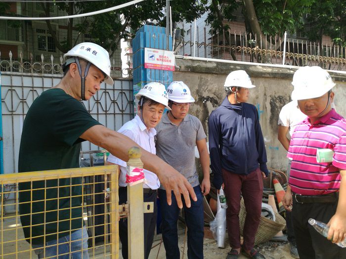 检查现场。。。。。。。。 卢铭浩 摄.jpg