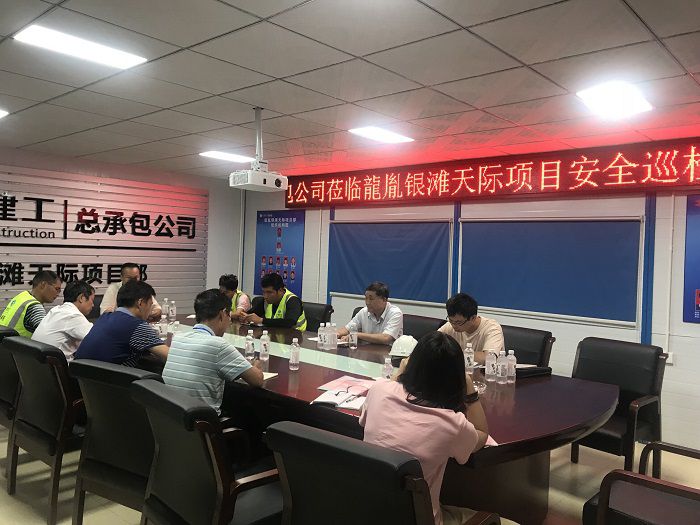 聚会现场。。。。。郭雰摄.jpg