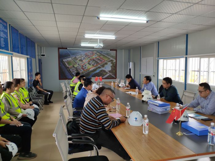 聚会现场。。。。。。。。 龙兆开 摄.jpg