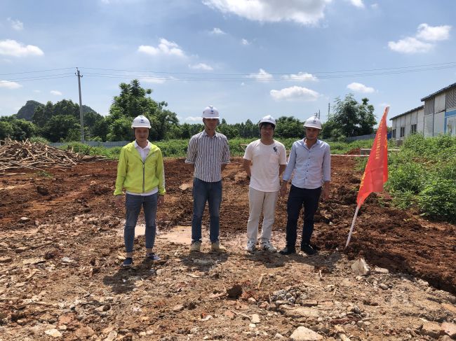 3 创优夺杯先锋队在项目现场。。。。。。。。卢美宇 摄.jpg