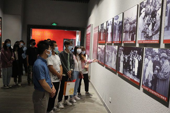 旅行学习现场。。。。。。张钊林 摄（修图）.jpg