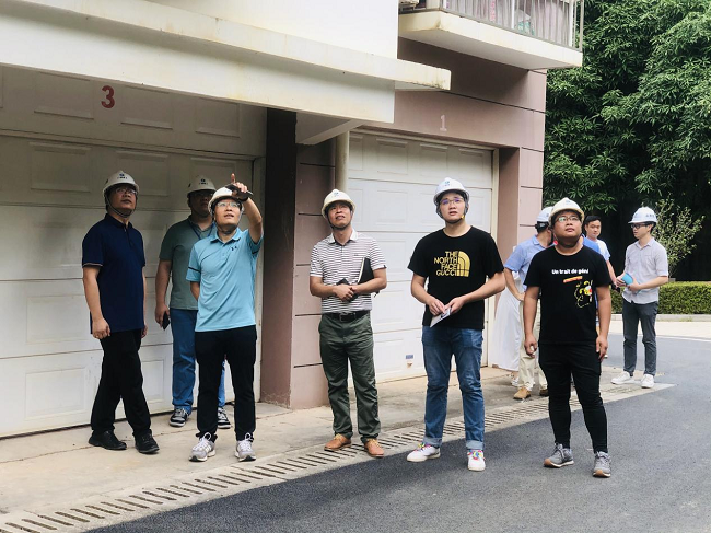 检查现场。。。。。。。陈晓赟 摄（修图）.png