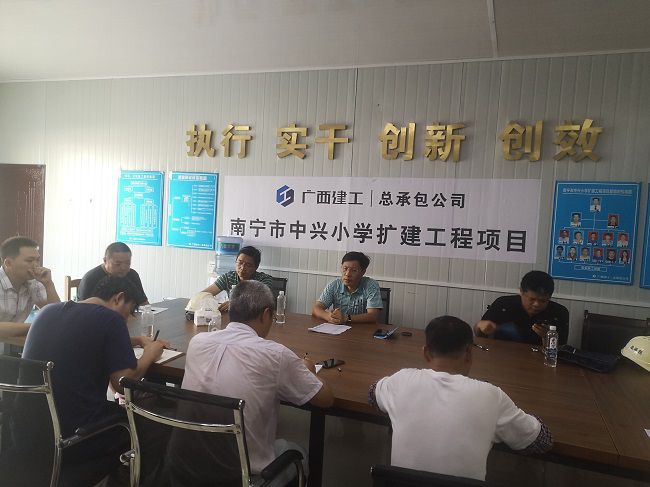 聚会现场。。。。。。。。邓胜华 摄（修图）.jpg