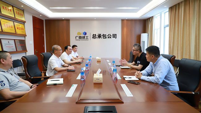 聚会现。。。。。。。ㄐ尥迹.jpg