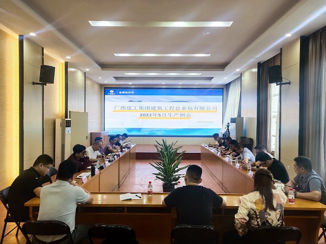 聚会现场1。。。。。。。。李斌 摄（修图）.jpg