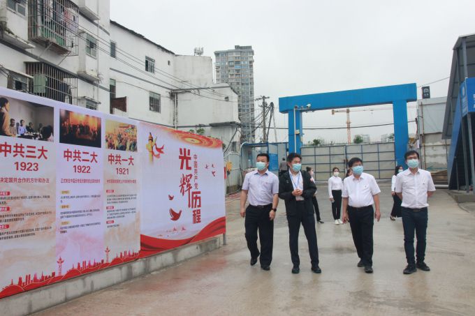 旅行“红色长廊”。。。。。。。邓灿滨 摄（修图）.jpg