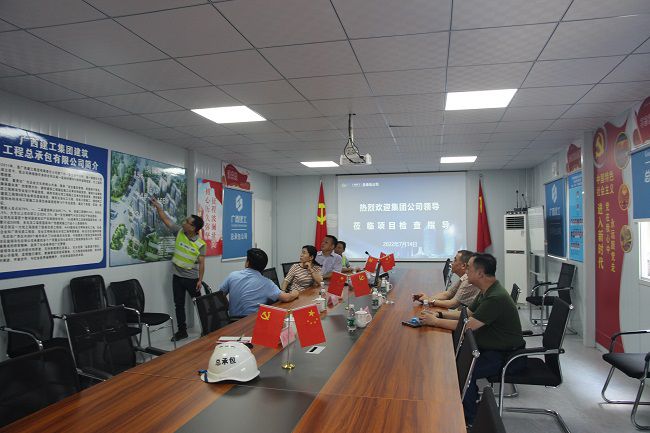 聚会现场。。。。。。ㄐ尥迹.jpg