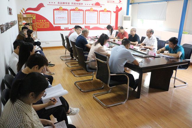 聚会现场。。。。。。。张钊林 摄（修图）.jpg