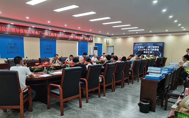 聚会现场。。。。。秦冠嘉 摄（修图）.jpg