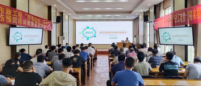 认真听课。。。。。唬；；；；；票ι 摄（修图）.jpg