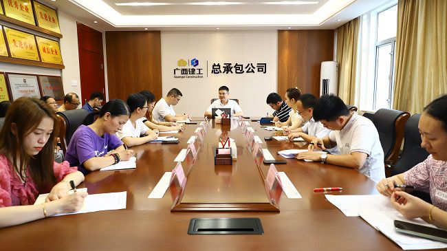 聚会现场 650.jpg