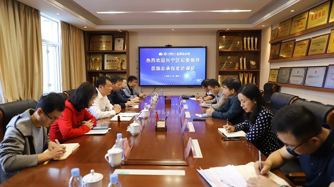 聚会现场 修图.jpg