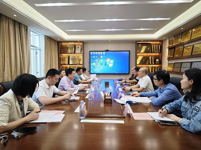 聚会现场 郑诗宝 摄 修.jpg