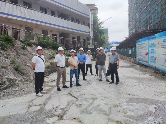 现场指导。。。。。。。。邓伟民 摄（修图）.jpg