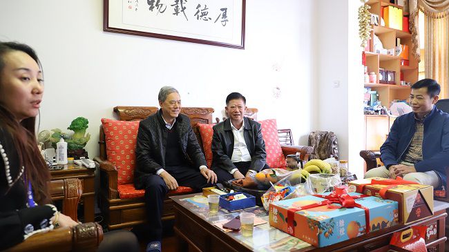 慰问现。。。。。。。。ㄐ尥迹.jpg